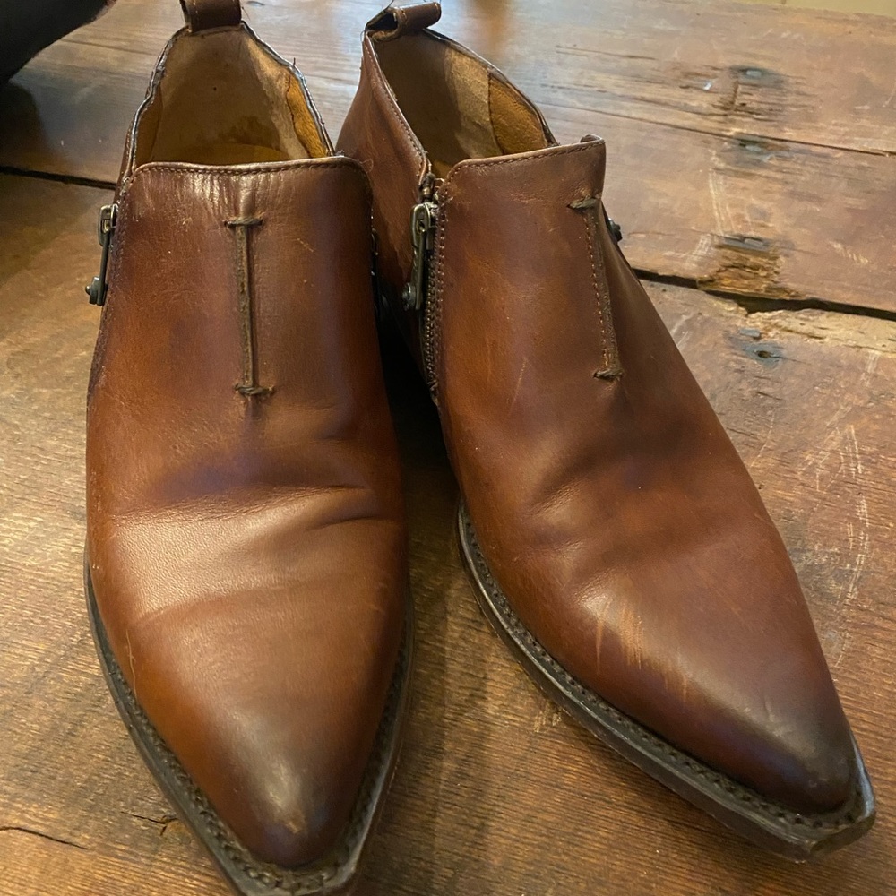 Short Frye boots